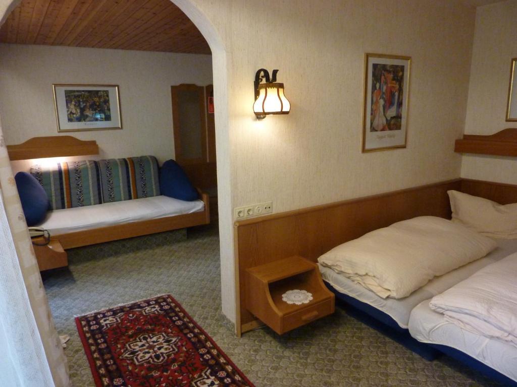 Atina Hotel Bad Wildbad Room photo